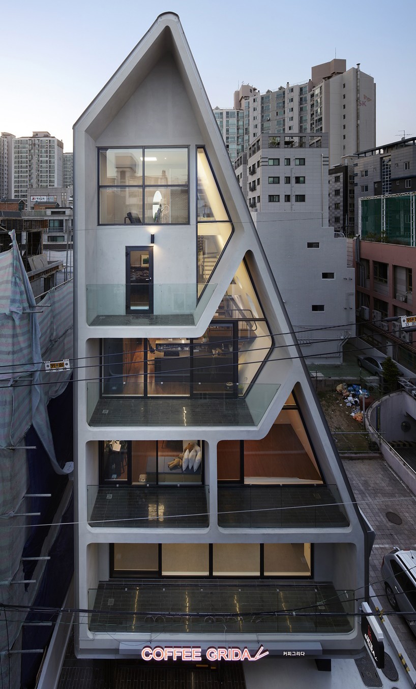 Частный дом смешанного типа в Сеуле