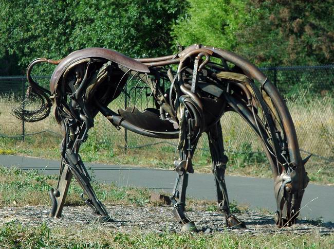 Скульптор Deborah Kay Butterfield - лошади и только лошади.