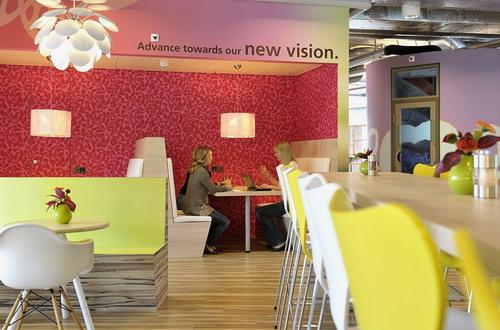 Дизайн интерьера офиса Unilever от студии Camenzind Evolution