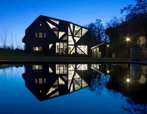 Villa Rotterdam – современный стиль в классическом образе