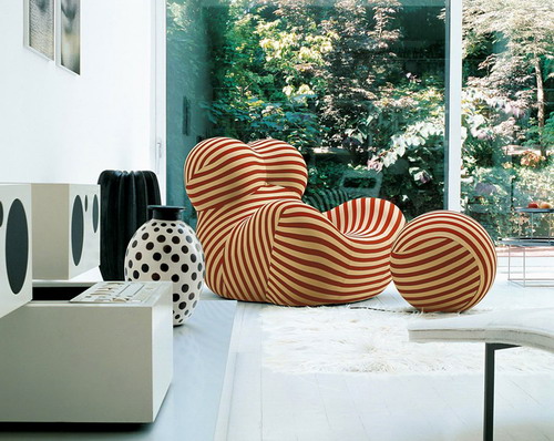 Легендарное кресло Serie Up 2000 от дизайнера Gaetano Pesce